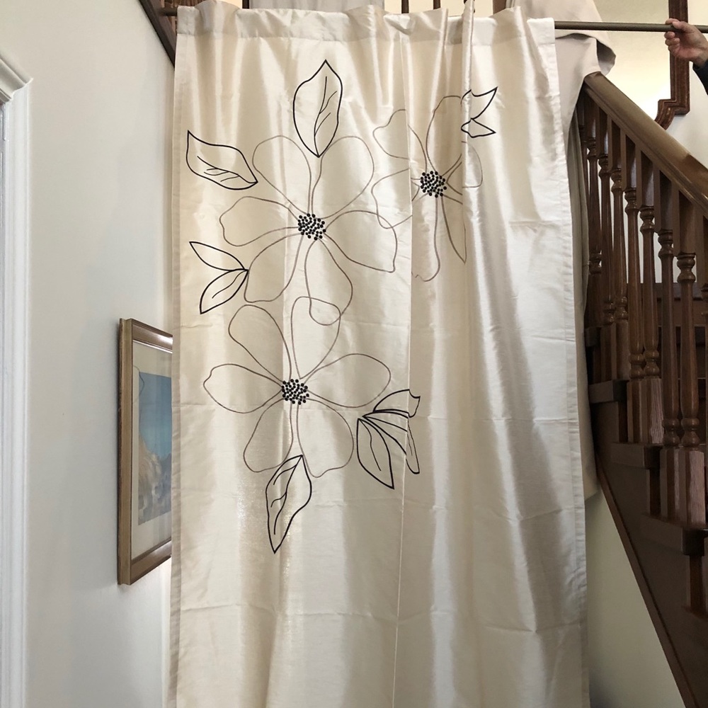 Peri Gold Curtain with Flower Pattern